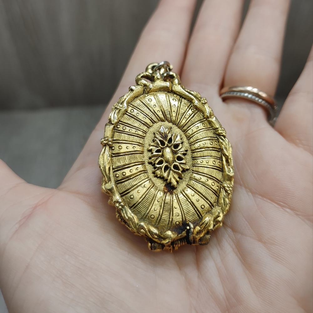 Max Factor Victorian Rose Solid Perfume Locket Ne… - image 3